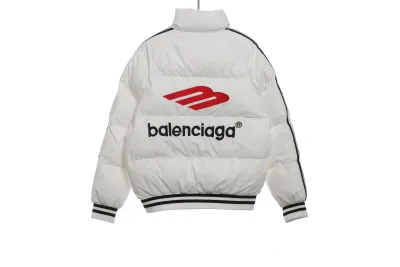 Balenciaga joint Manchester United three stripes down jacket 2 02