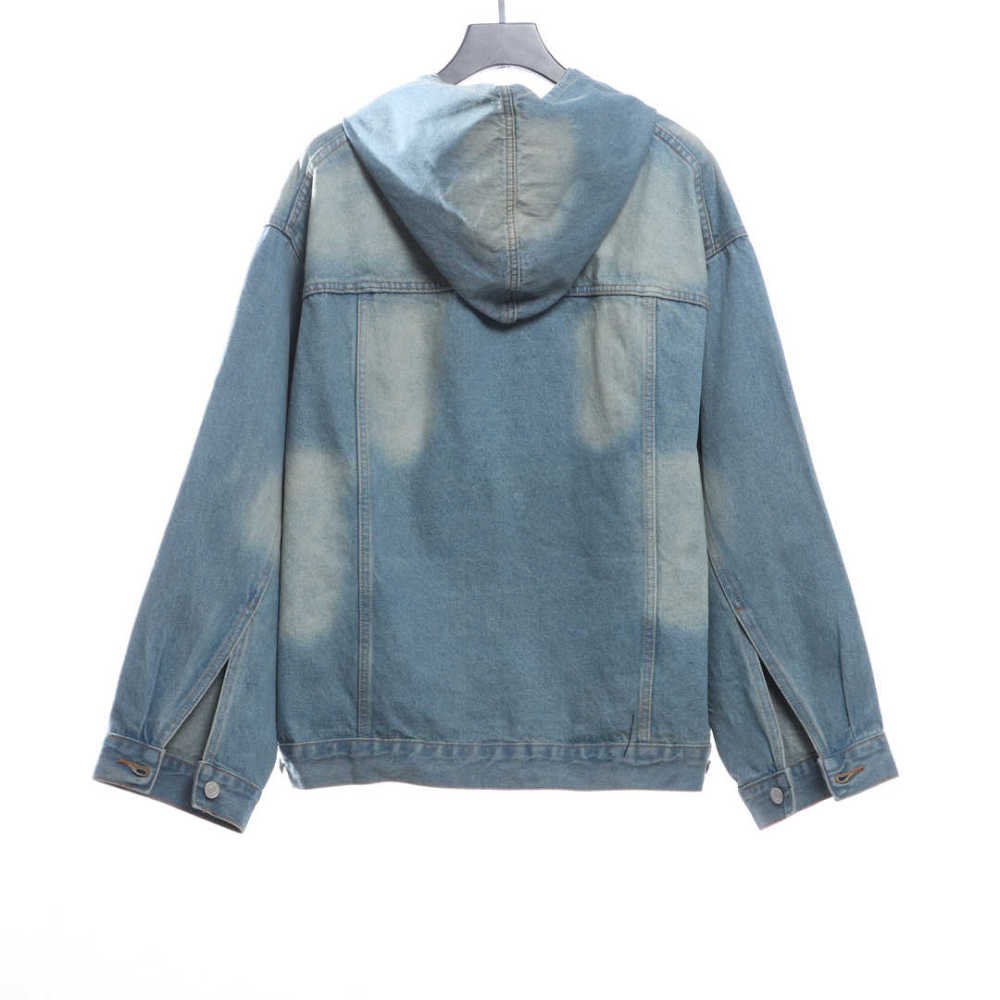  Balenciage Blizzard show denim jacket