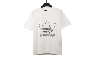 Balenciaga joint clover brand LOGO embroidered T-Shirts 01