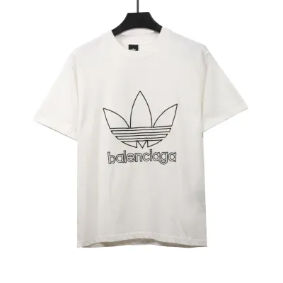 Balenciaga joint clover brand LOGO embroidered T-Shirts 01
