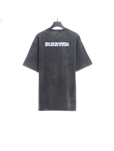  Balenciaga reverse letter embroidered T-Shirts 02