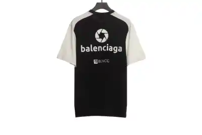 Balenciaga Black and White Splicing LOGO T-Shirts 2 02