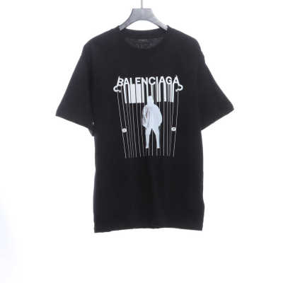  Balenciage catwalk portrait print T-Shirts 2 01
