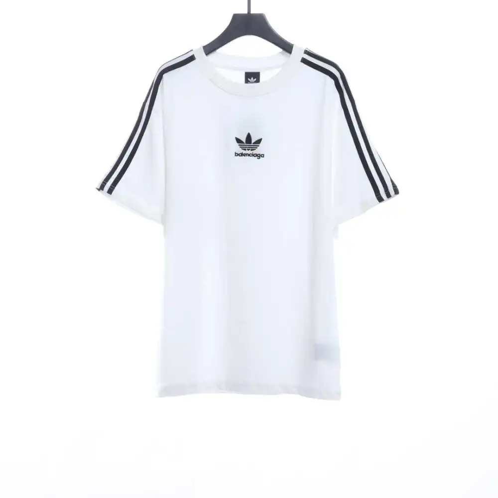 Balenciaga joint clover embroidered T-Shirts 2