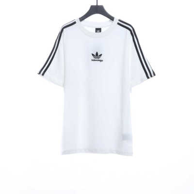  Balenciage joint clover embroidered T-Shirts 2 01