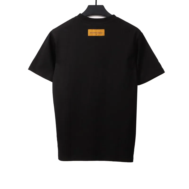  Louis Vuitton simple small logo embroidered T-Shirts black