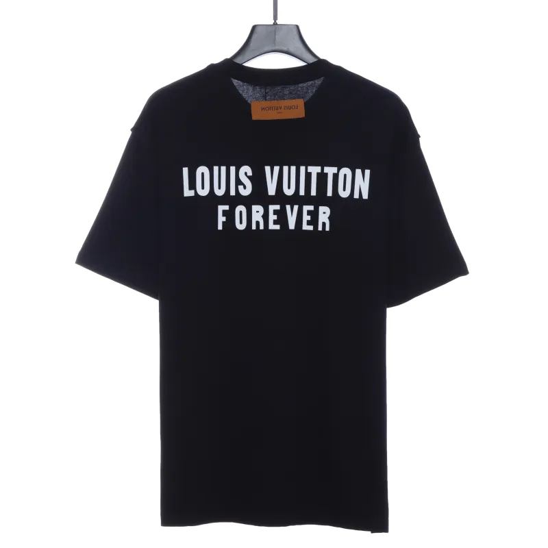 Louis Vuitton Fake chest pocket print T-Shirts 1