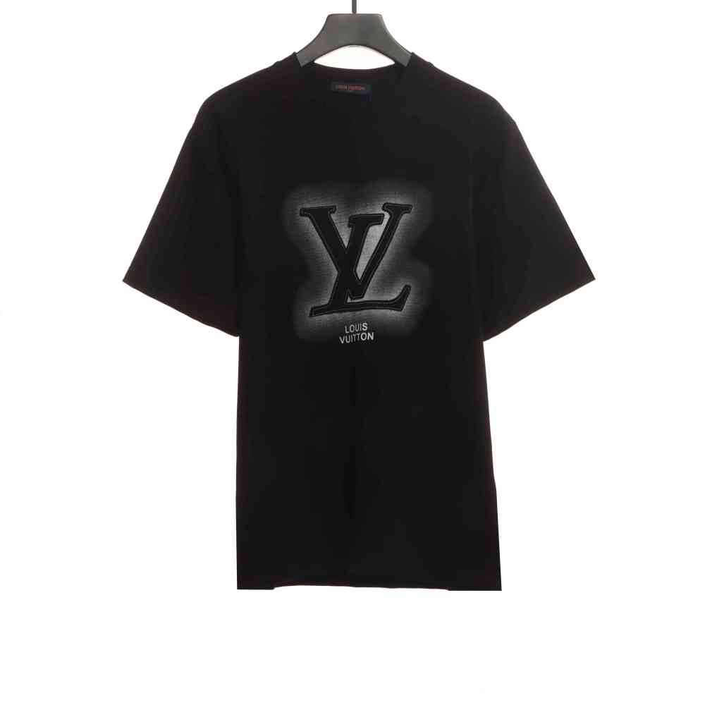  Louis Vuitton matte LOGO T-Shirts 1