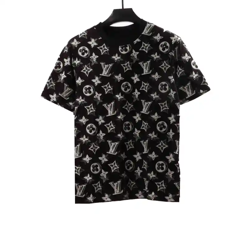 Louis Vuitton monogram full print double shadow T-Shirts black