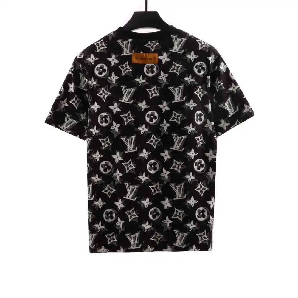  Louis Vuitton monogram full print double shadow T-Shirts black