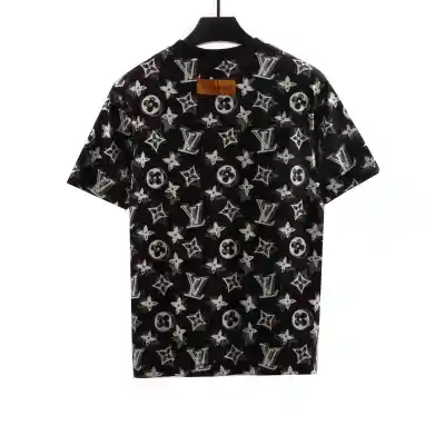  Louis Vuitton monogram full print double shadow T-Shirts black 02