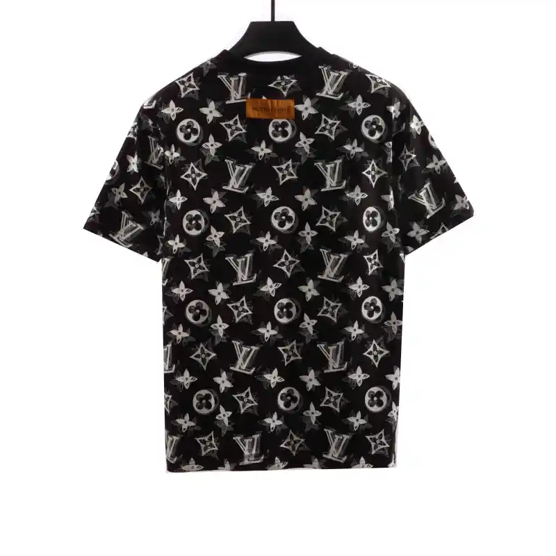  Louis Vuitton monogram full print double shadow T-Shirts black