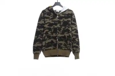 BAPE co-branded hell kitty camouflage zipper hoodie green 01