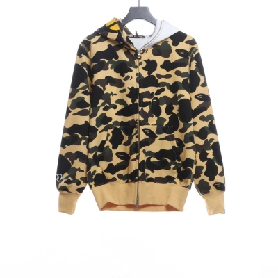 BAPE co-branded hell kitty camouflage zipper hoodie yellow 01