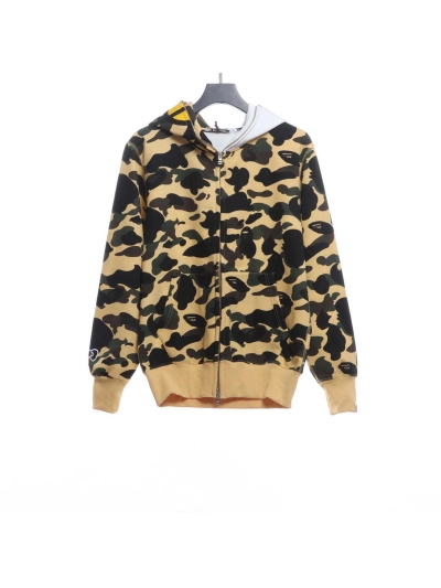 BAPE co-branded hell kitty camouflage zipper hoodie yellow 01