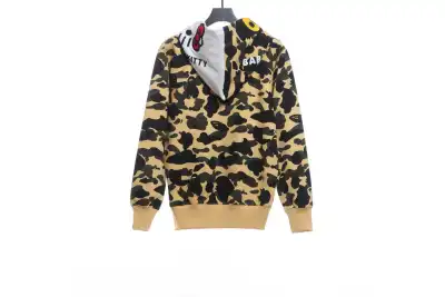 BAPE co-branded hell kitty camouflage zipper hoodie yellow 02