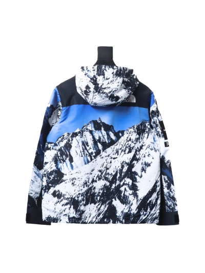 Supreme X The North Face Joint Snow Mountain Windbreaker Jacket 02