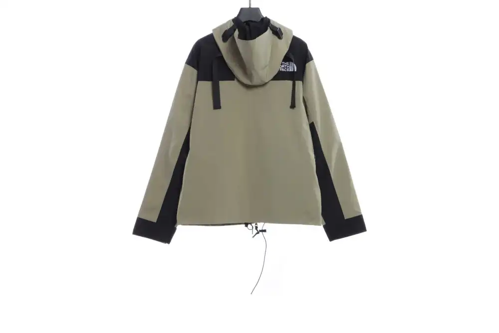 The North Face 90 basic Windbreaker Jacket