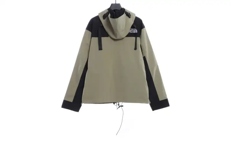The North Face 90 basic Windbreaker Jacket