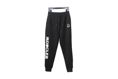 Moncler 24Fw pocket logo logo letter print trousers 1901 Pants 01
