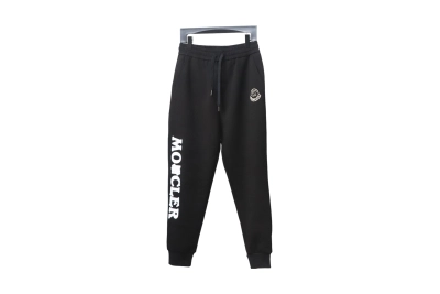 Moncler 24Fw pocket logo logo letter print trousers 1901 Pants 01