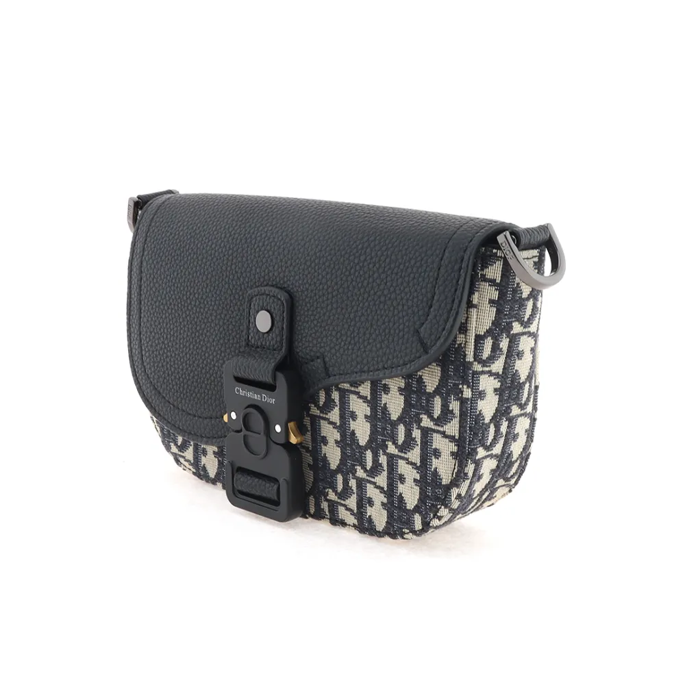 D*or cd aluminum buckle grained cowhide leather saddle bag beige/black