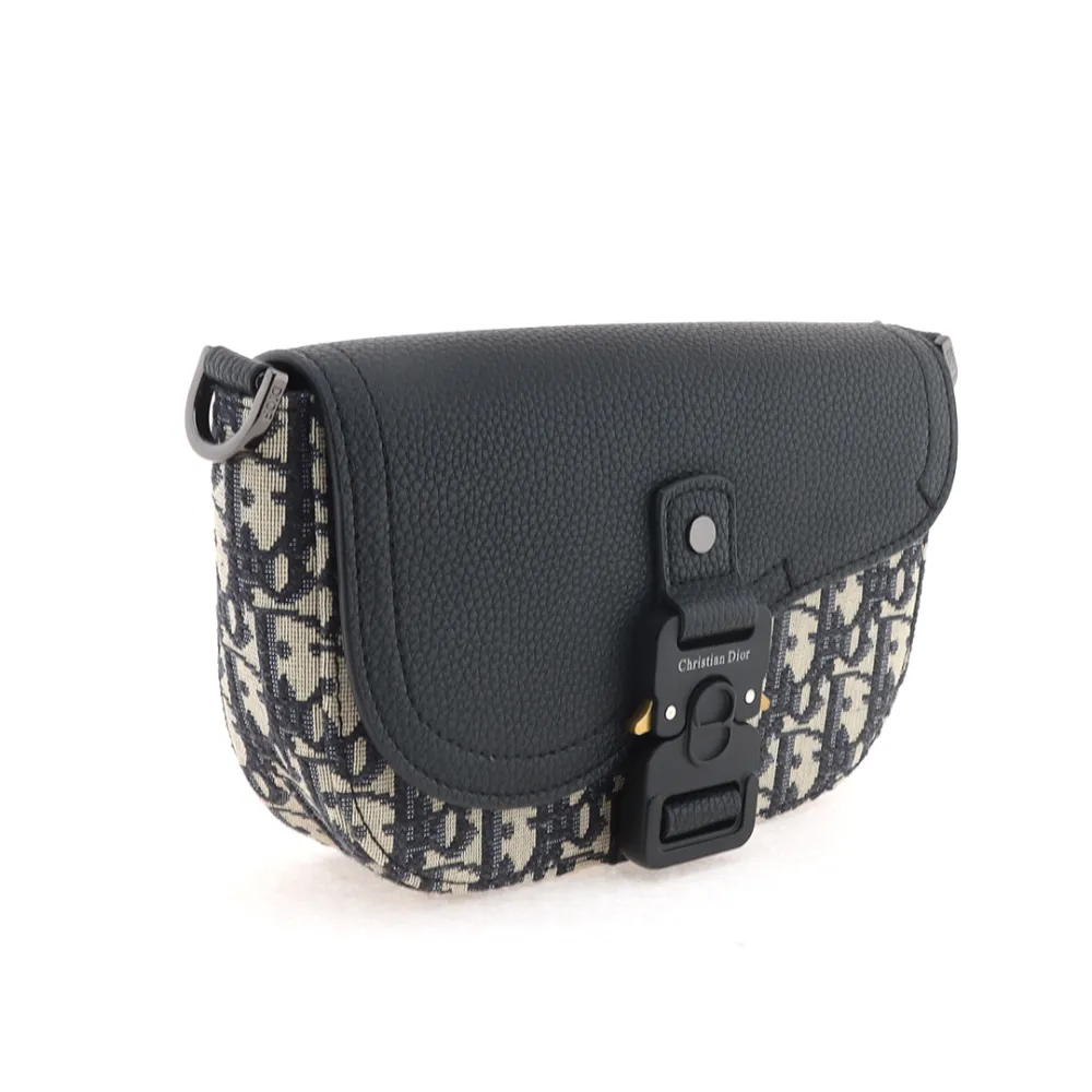 D*or cd aluminum buckle grained cowhide leather saddle bag beige/black