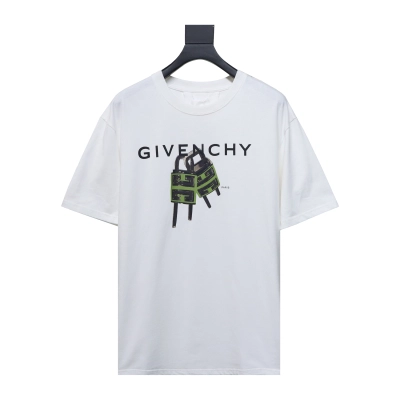 Givenchy 23ss lock letter print short sleeves 1901 T-Shirts 01