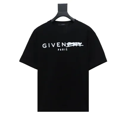 Givenchy 24SS altered letter short sleeve T-shirt 1902 T-Shirts 01