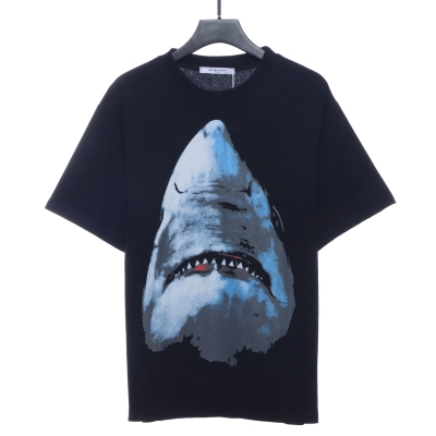Givenchy shark printed short sleeves T-Shirts 01