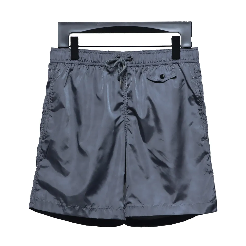 Moncler classic pocket logo woven Short Pants 1902