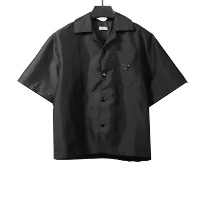  Prada workwear nylon short-sleeved shirt T-Shirts 01