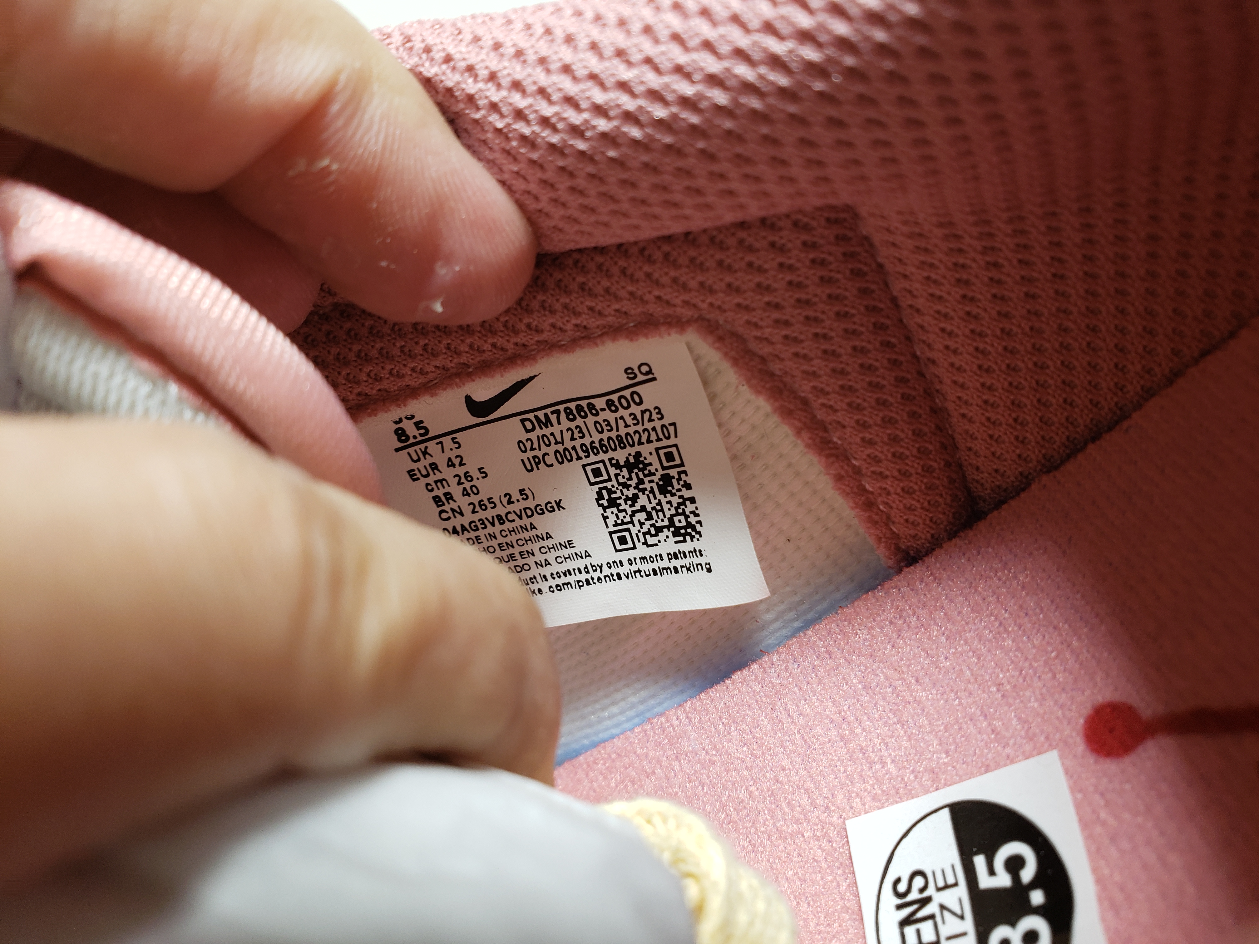 Uabat Travis Scott x Air Jordan 1 Low GET White Pink DM7866-600