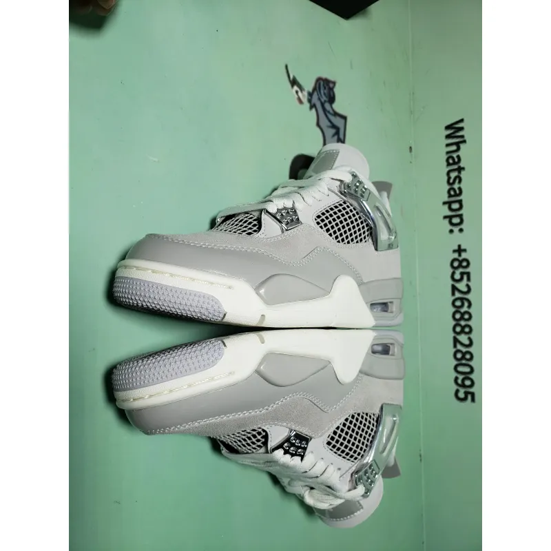 Uabat Jordan 4 Retro Frozen Moments,AQ9129-001
