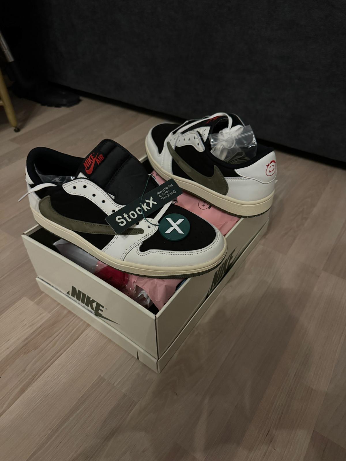 Uabat Jordan 1 Retro Low OG SP Travis Scott Olive, DZ4137-106    review Philip Eichinger 01