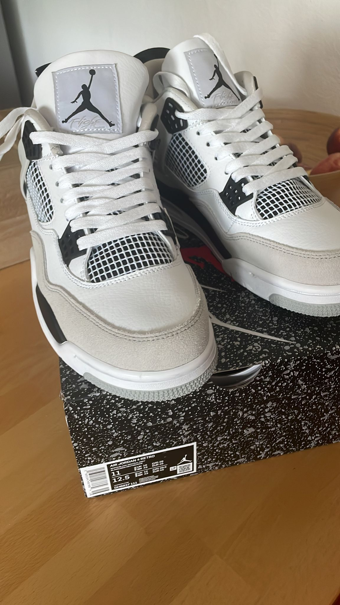 OG Jordan 4 Retro Military Black, DH6927-111 review uabat reviews 01