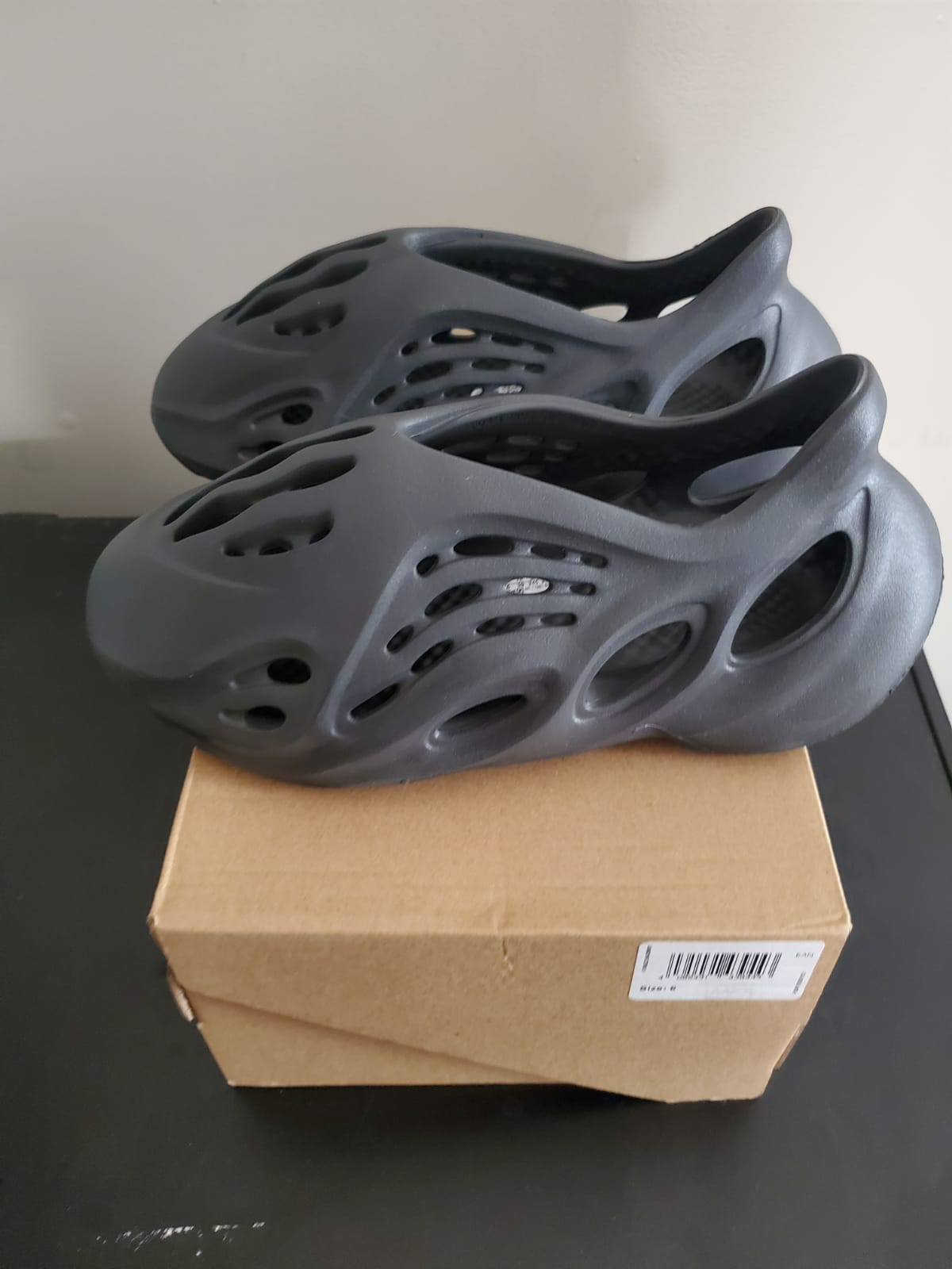 OG Yeezy Foam RNNR Onyx, HP8739 review uabat reviews 01