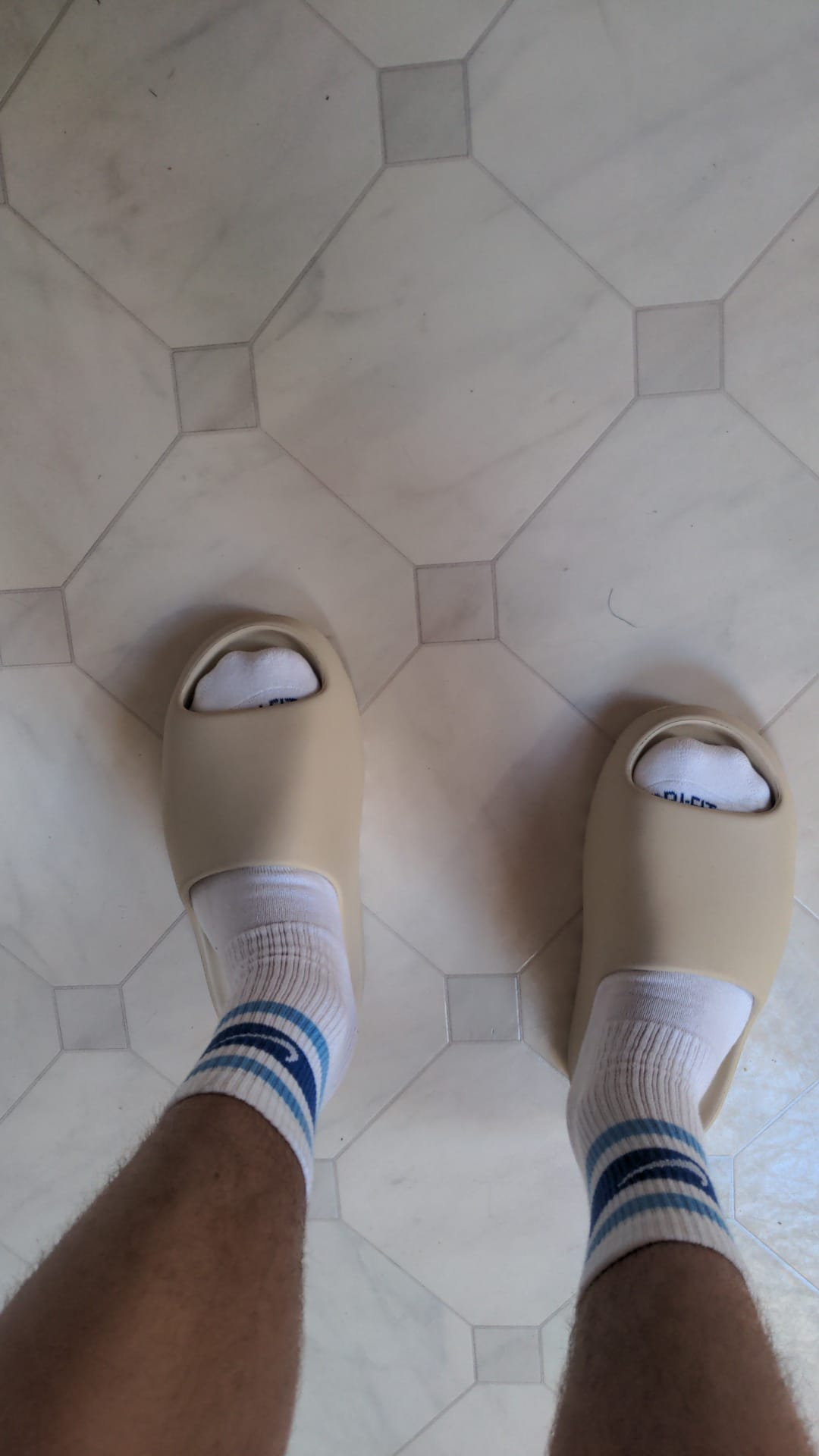 OG Yeezy Slide BONE, FW6345 review uabat reviews 01