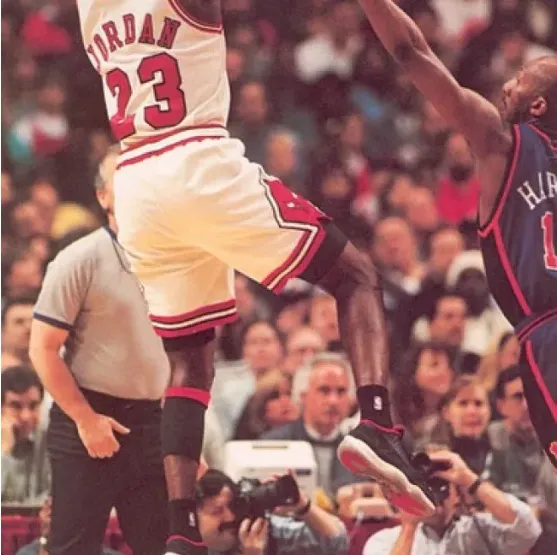 uabat | Jordan is wearing it! The special edition AJ11 is finally on sale!(2)