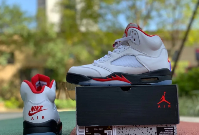 [Science] The most complete Air Jordan AJ series Jordan basketball shoes in history. AJ1-AJ35 generation of historical science introduction. Which pair do you like the most?(AJ4)