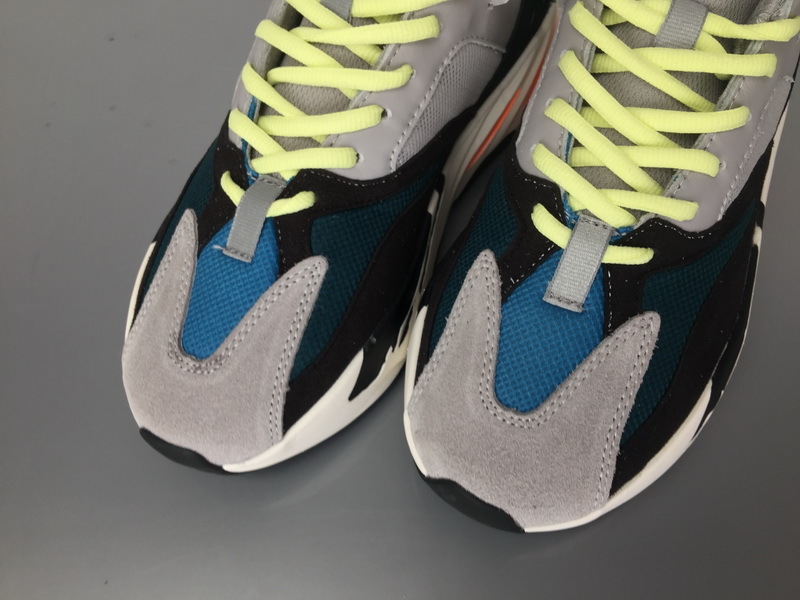  GET Yeezy Boost 700 Wave Runner Solid Grey,B75571