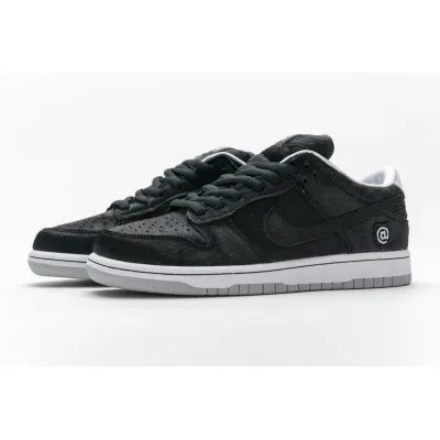 Perfectkicks SB Dunk Low Medicom Toy,CZ5127-001 01