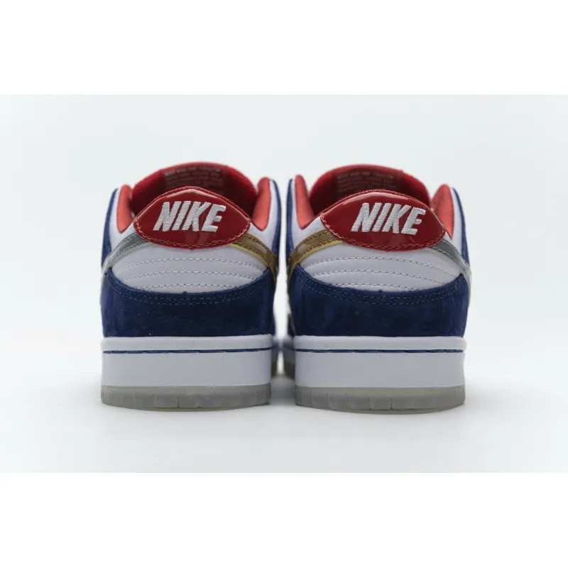 GET SB Dunk Low Ishod Wair "BMW", 839685-416