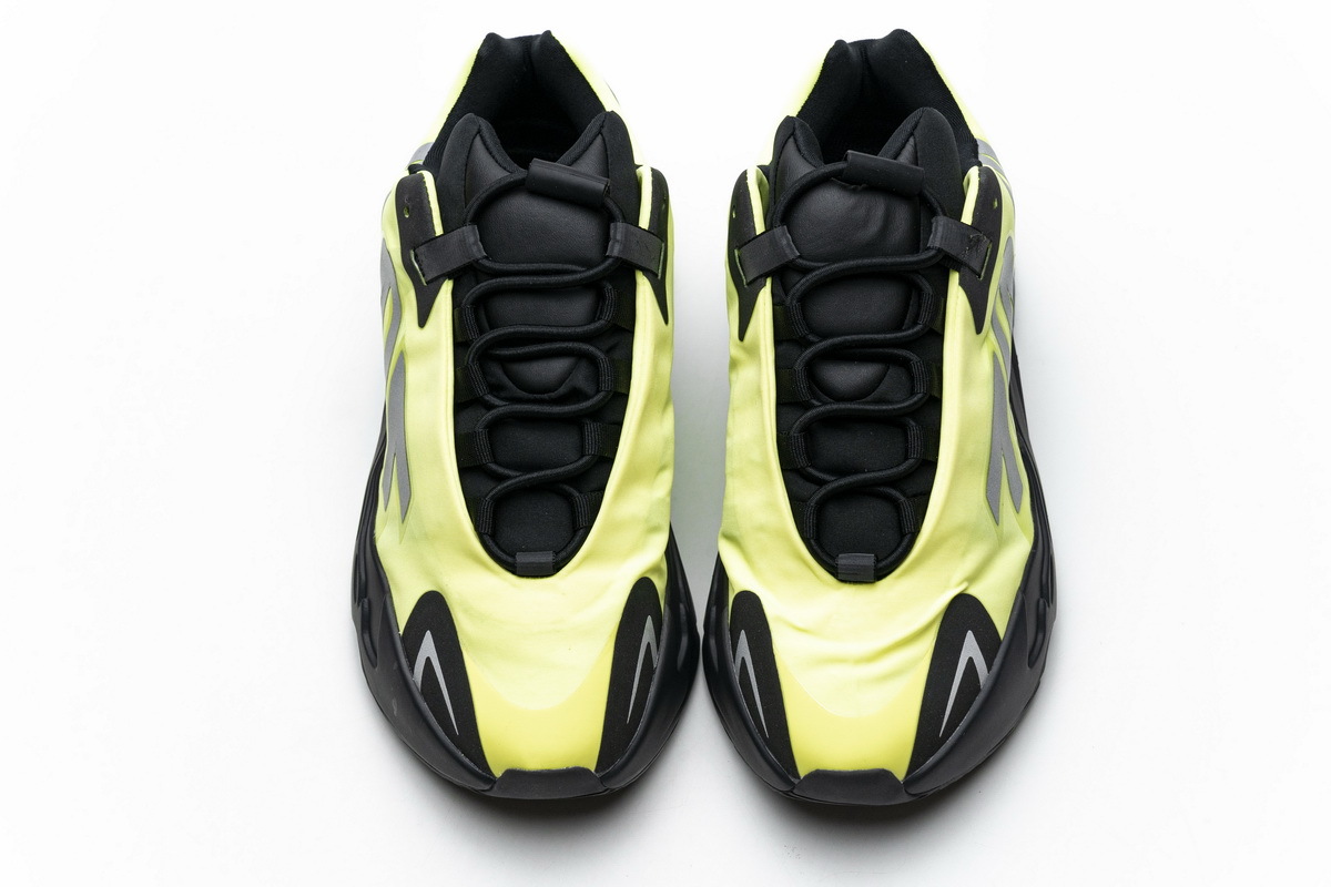  Perfectkicks Yeezy Boost 700 MNVN Phosphor,FY3727