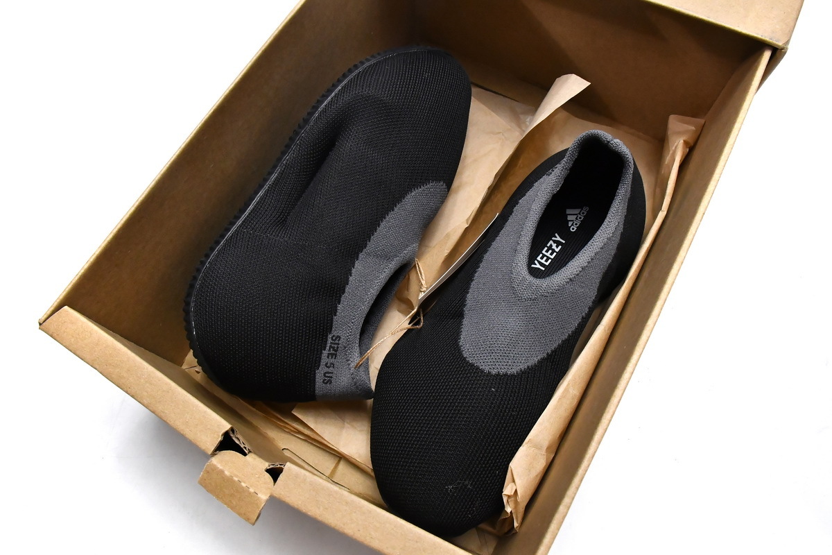  GET Yeezy Knit Runner Black Grey, GW5353 