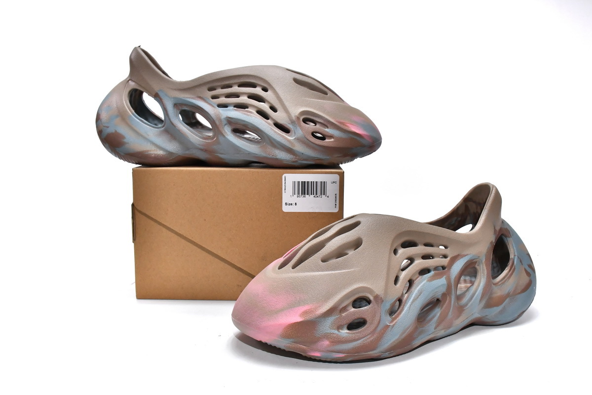  GET Yeezy Foam Runner MX Sand Grey, GY3969