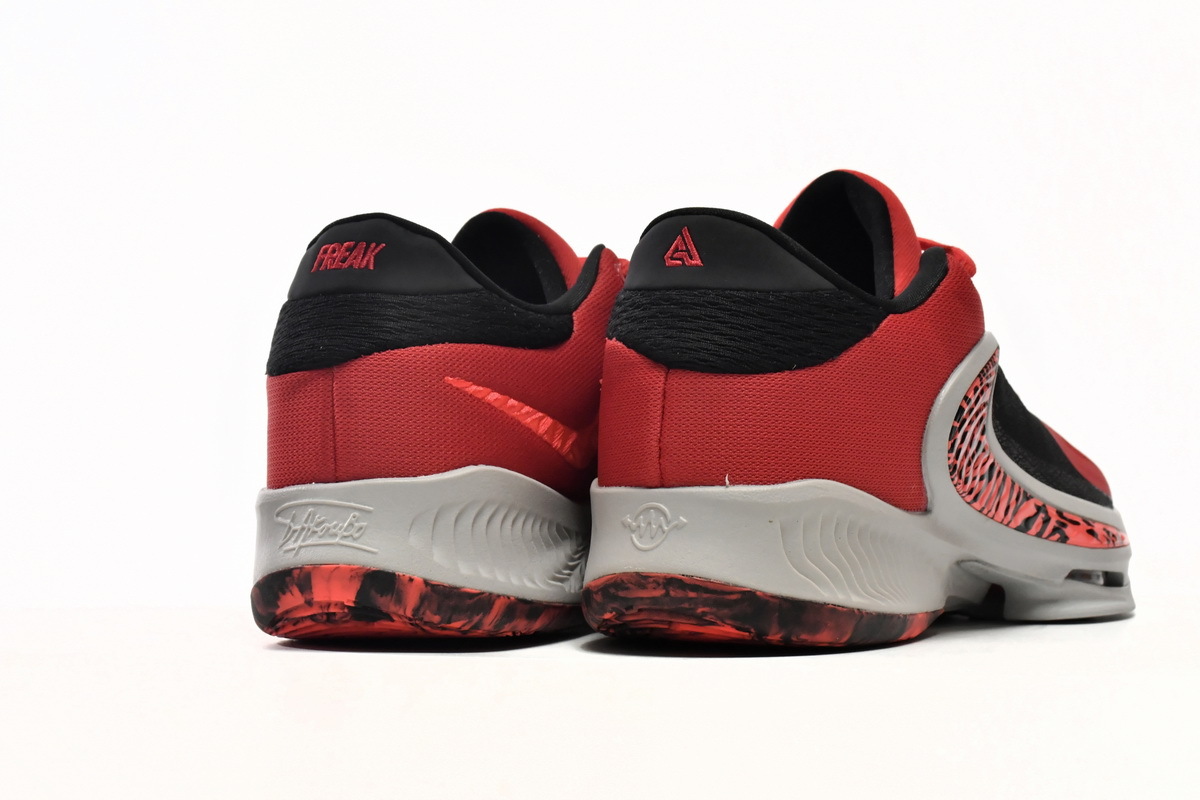  GET Zoom Freak 4 University Red,DJ6149-600 