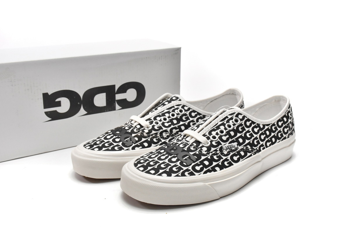  GET Vans Comme des Garcons Black Heel Tab (Curved Rubber)，VN0A4BV9SHM