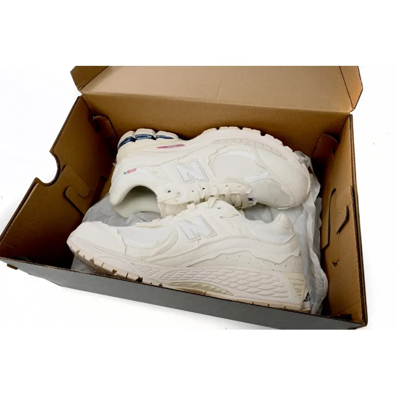 GET New Balance 2002R Protection Pack Sea Salt, M2002RDC