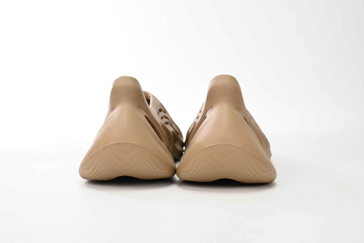  GET Yeezy Foam Runner Desert light brown,GV6842 